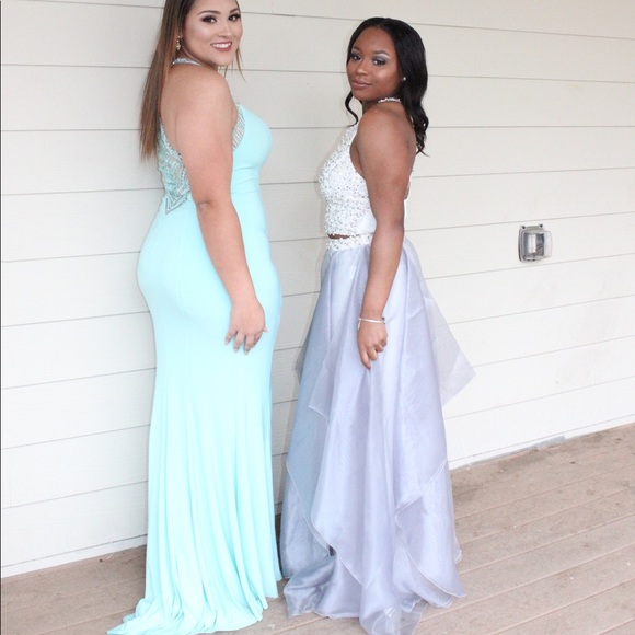 Prom dress! - Picture 5 of 8